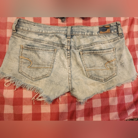 LOT OF 4   American Eagle Distressed Denim Women Shorts - Picture 3 of 13